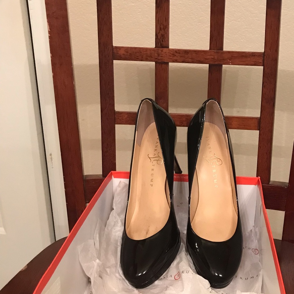 Ivanka Trump Black Patent Leather High Heel Pumps - Picture 8 of 13